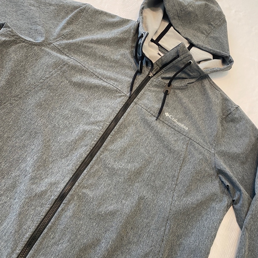 Columbia Miller Peak Softshell Rain Jacket - Picture 2 of 16